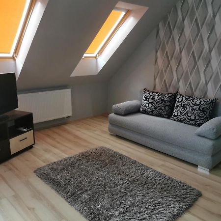 Szabo Apartman Sarvar Exterior photo