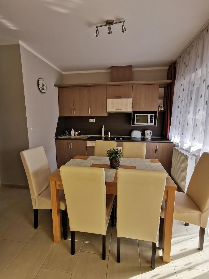 Szabo Apartman Sarvar Exterior photo